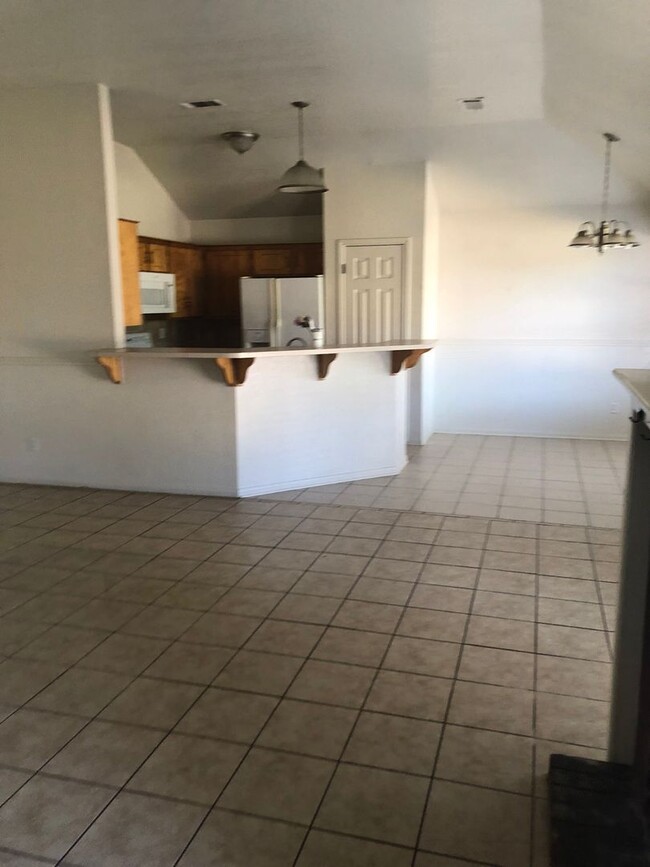 Building Photo - SHORT TERM RENTAL 3-6 MONTHS - 4 bedroom, ...