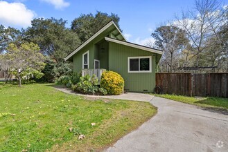 Building Photo - Newly Remodeled Property in Corralitos