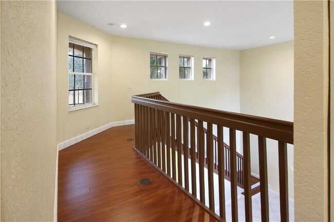 Building Photo - 5873 NW 120th Terrace