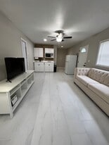 Building Photo - 149 Randia Dr