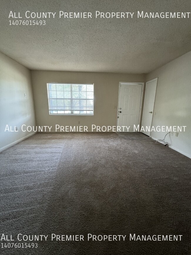 Building Photo - 6400 Swallow Hill Dr