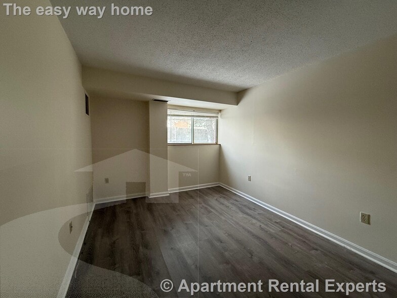 Building Photo - 345 Franklin St