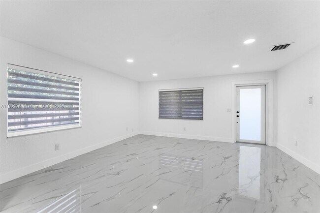 Building Photo - 30104 SW 152nd Ct