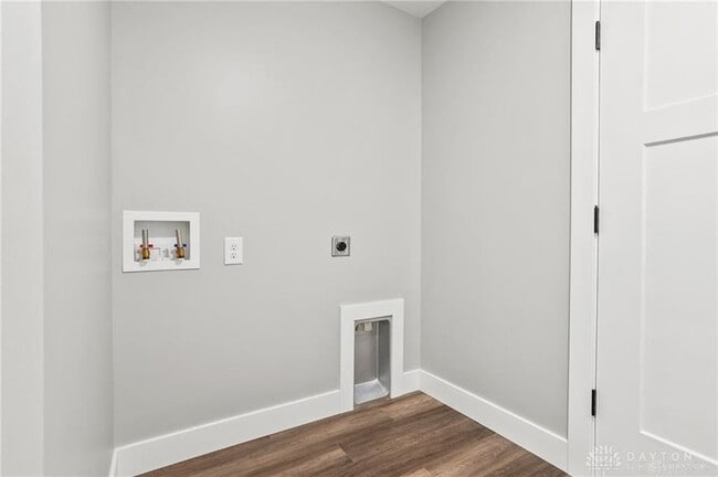 Building Photo - 1160 Waterloo St