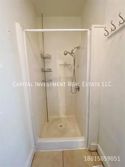 Building Photo - 804 Park St.