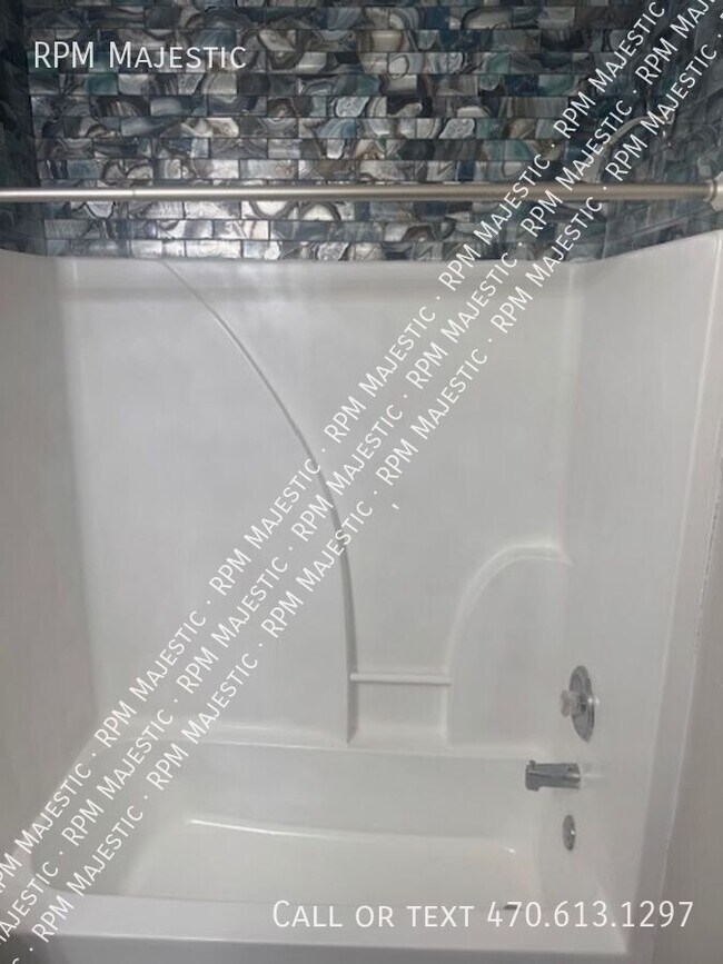 Building Photo - 6510 Wellington Chase Ct