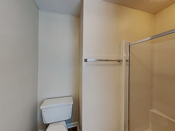 Building Photo - 315 Honeywood Ln