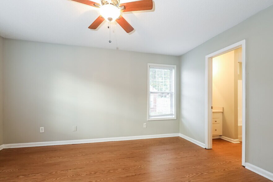 Building Photo - 11081 Knotty Pine Pl