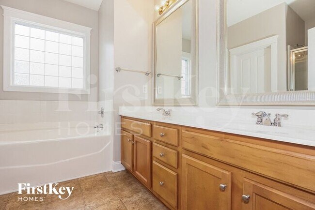 Building Photo - 13224 Kennerly Dr