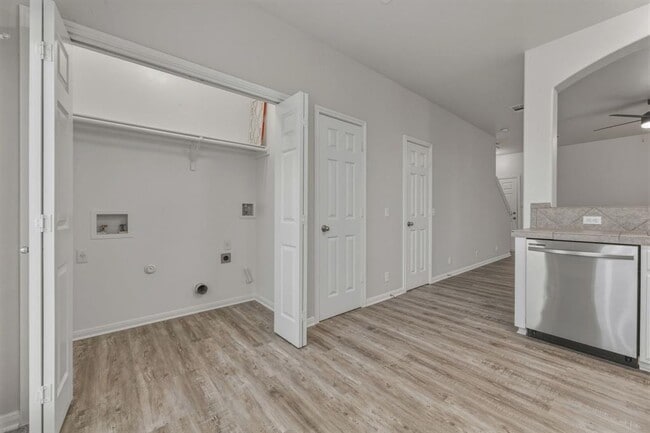 Building Photo - 10608 Plains Trail