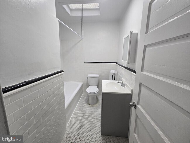 Building Photo - 1315 Fillmore St