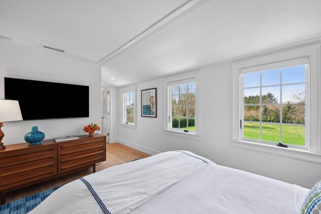 Building Photo - 31 Aberdeen Ln