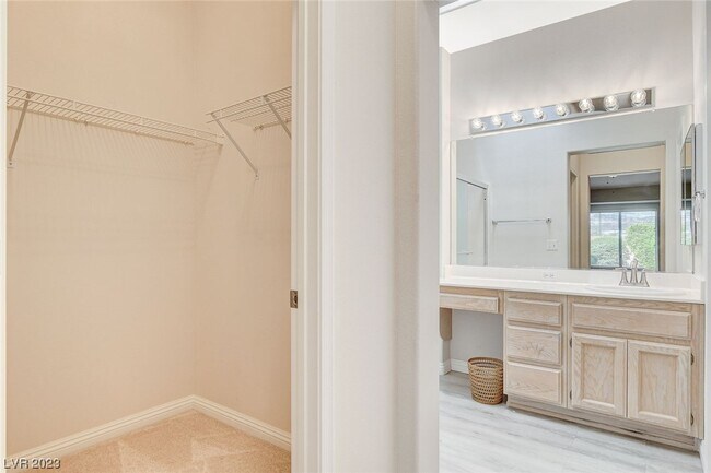 Building Photo - 1979 Joy View Ln