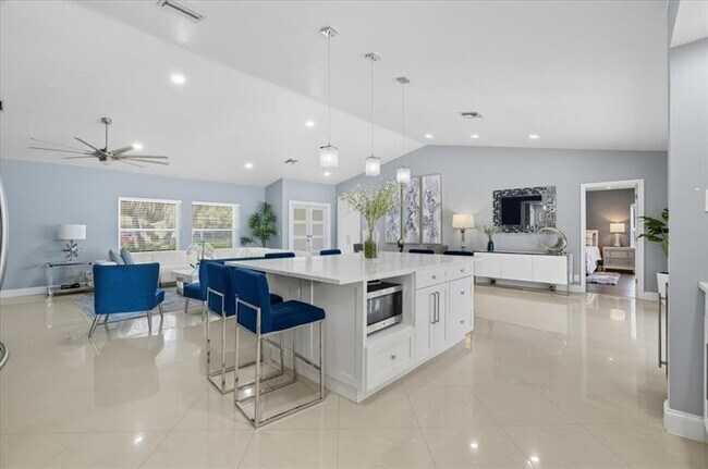 Building Photo - 10082 Harbourtown Ct