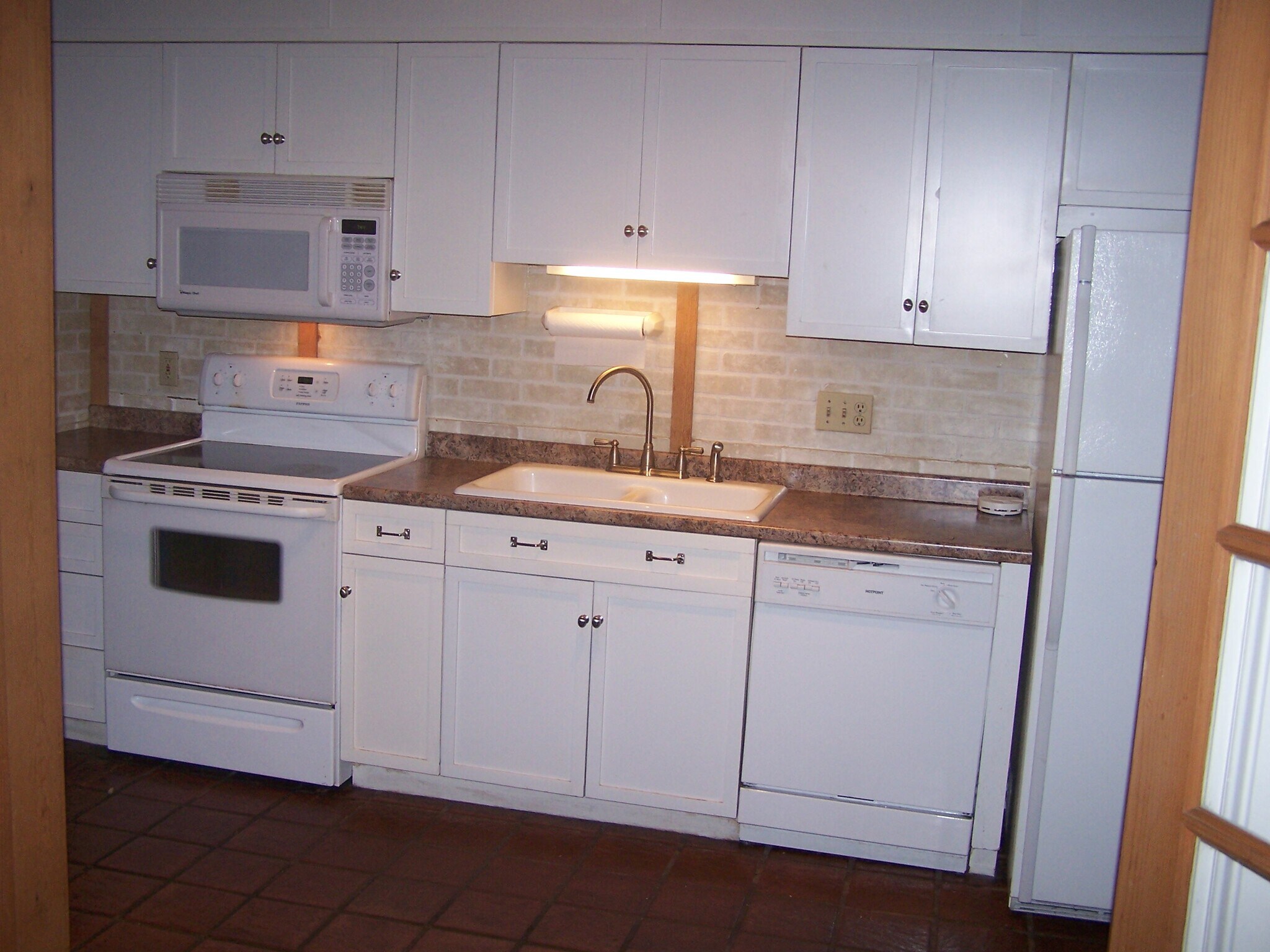 Kitchen - 218 E Orange St