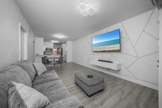 Building Photo - 201 S Collier Blvd