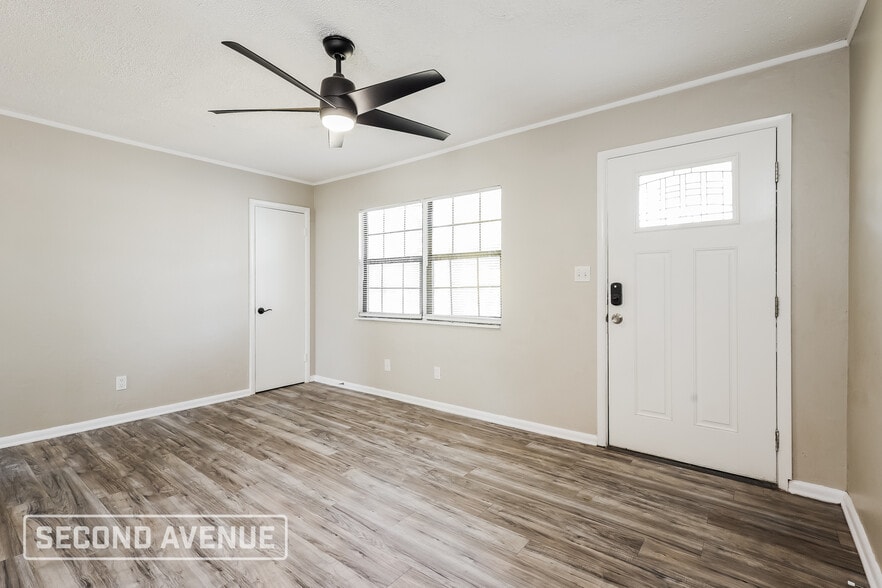 Building Photo - 1400 Marydale Ave