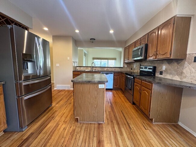 Building Photo - 3540 Cranswood Way