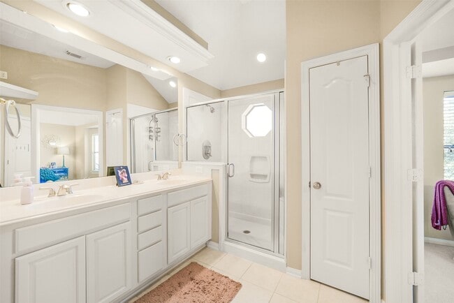 Building Photo - 17707 Skyline Arbor Terrace