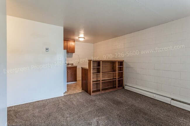 Building Photo - 701 Parker St