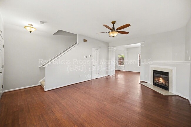 Building Photo - 5518 Stowe Derby Dr