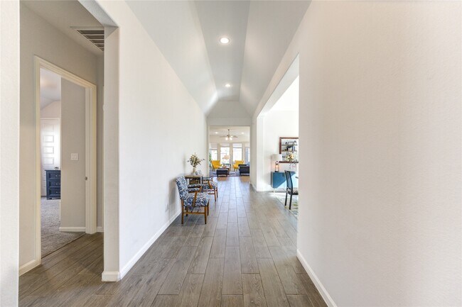 Building Photo - 6027 Painted Plains Ln