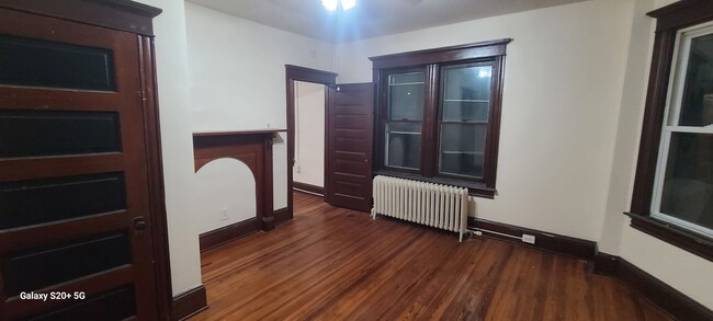 Building Photo - 119 S 14th St