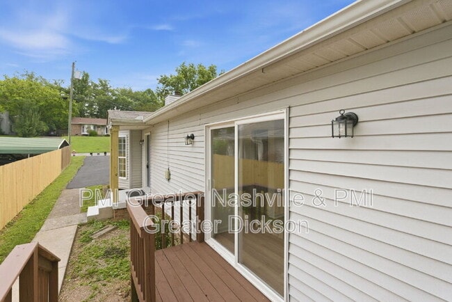 Building Photo - 3051 Casa Dr