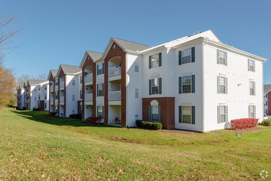 Walden Creek - 1000 Walden Creek Ter Spring Hill TN 37174 | Apartment ...