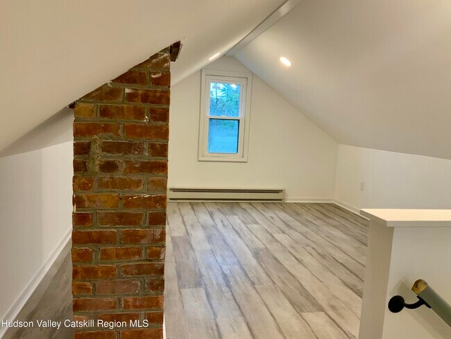 Building Photo - 1156 US-9