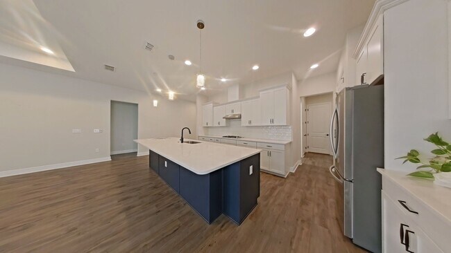 Building Photo - Resort-Style 55+ Living in Four Seasons at Orlando | Upgraded Corner Lot Home