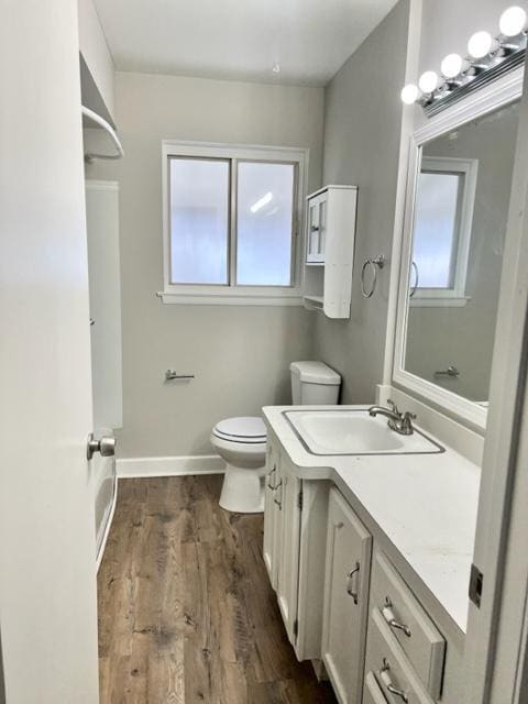 Bathroom with shower/tub - 684 E Mapledale Ave