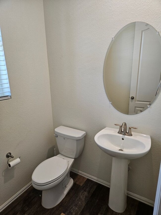 Building Photo - 3 Bed 2.5 Bath Home In Commerce City