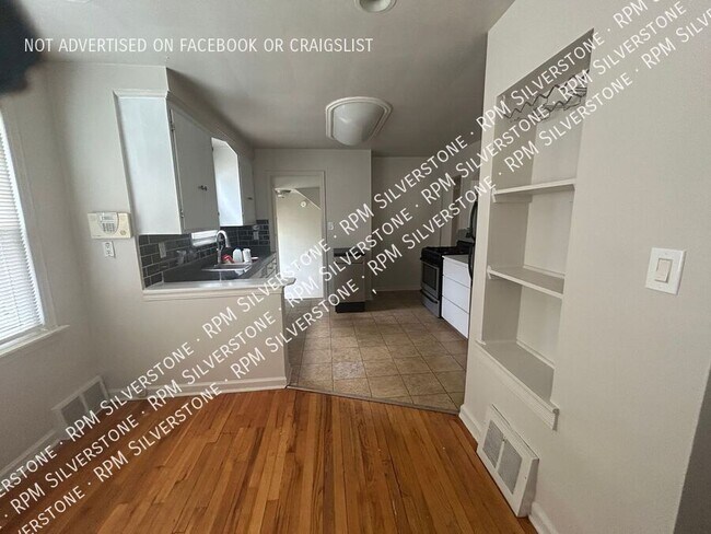 Building Photo - 23511 Majestic-