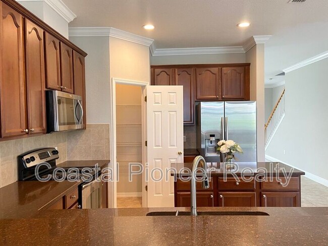 Building Photo - 8807 Cameron Crest Dr