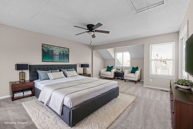Building Photo - Stylish Living Meets Ultimate Convenience in This 3BR/2.5BA Ocean Lakes Townhome!