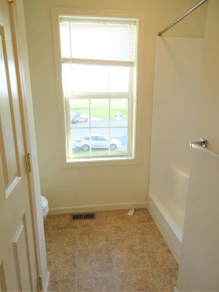 Building Photo - 185 Linda Sue Ln