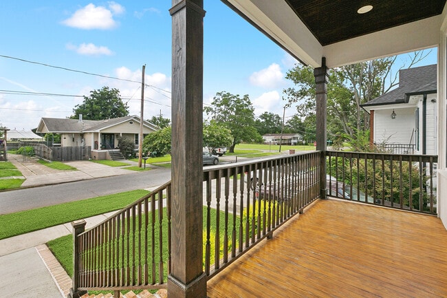 Building Photo - 90 E Claiborne Square