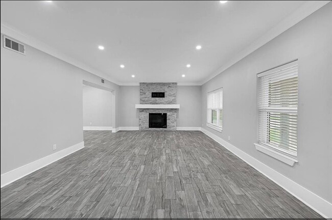Building Photo - 12430 Pecan Ct