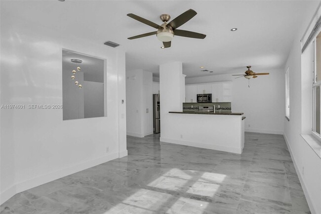 Building Photo - 659 Vista Meadows Dr