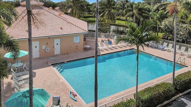 Building Photo - 233 W Coral Trace Cir