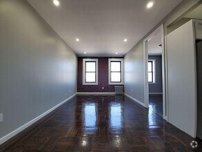 Building Photo - 2 bedroom in BRONX NY 10462