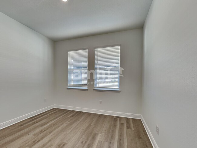 Building Photo - 6622 Atlantic Bch Ave