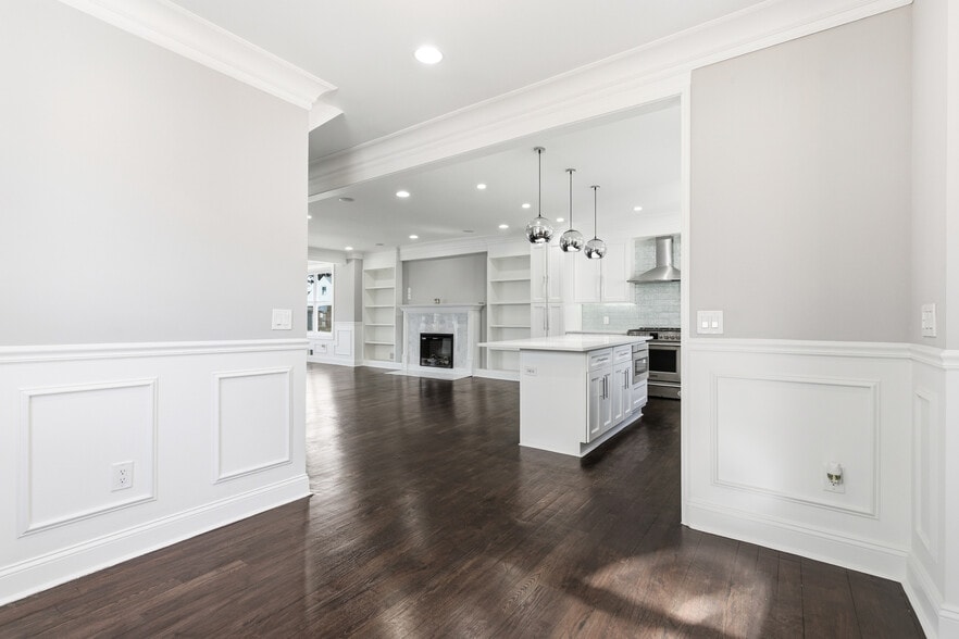 Building Photo - 54 Lawton Ave