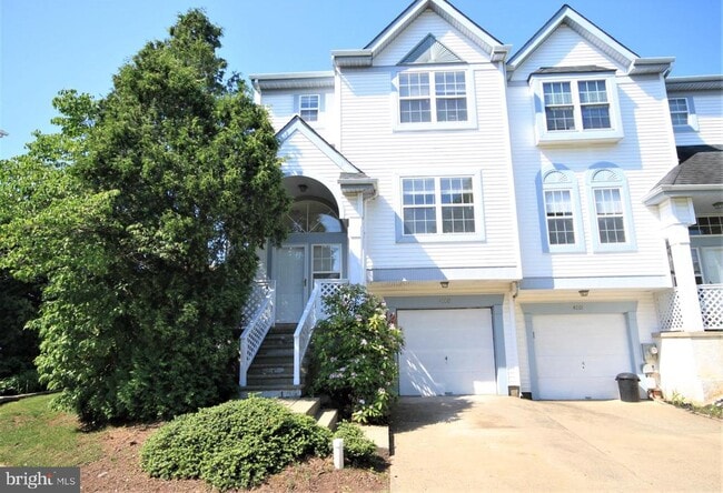 Primary Photo - 4000 Quaker Ct