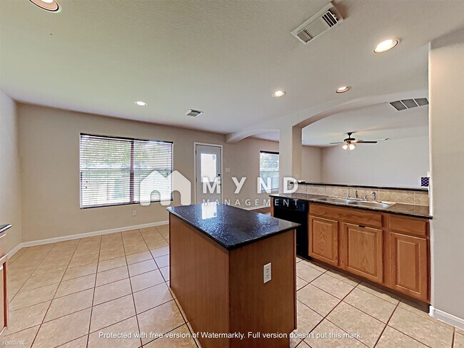 Building Photo - 11613 Timber Heights Dr