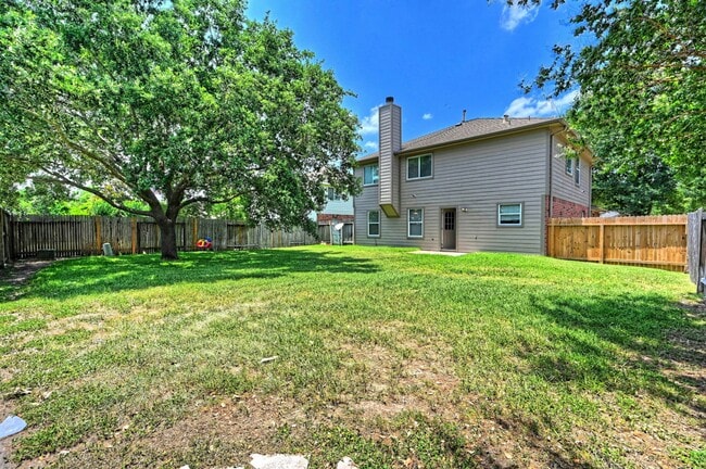 Building Photo - 21803 Manor Ct Dr