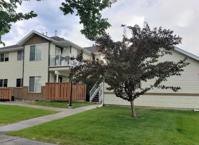 Building Photo - 893 Forestglen Dr
