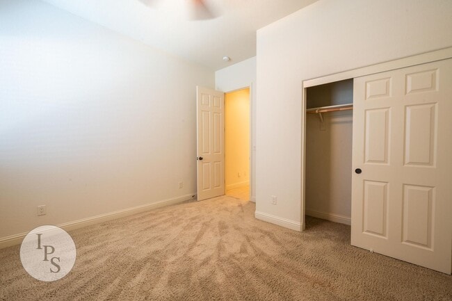 Building Photo - Move in by September 1st and get the rest of August FREE! Tuscan Bluffs at Copper River - Granvil...