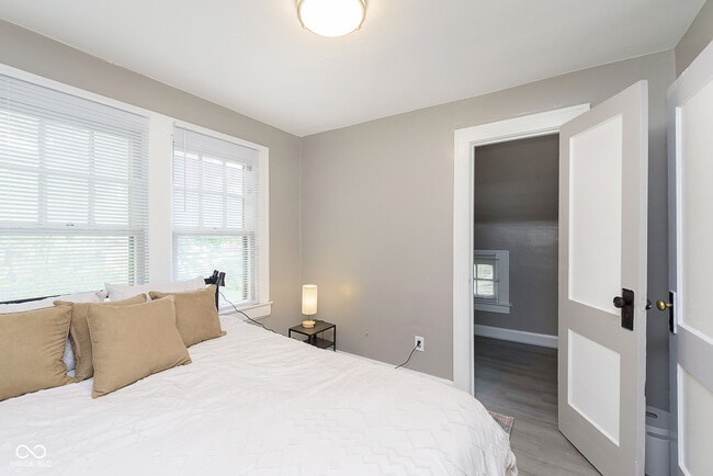 Building Photo - 4237 Graceland Ave